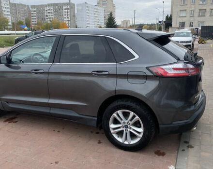 Серый Форд Эдж, объемом двигателя 2 л и пробегом 151 тыс. км за 18699 $, фото 4 на Automoto.ua