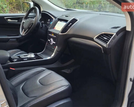 Сірий Форд Едж, об'ємом двигуна 2 л та пробігом 47 тис. км за 16600 $, фото 6 на Automoto.ua