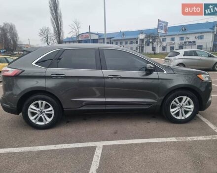 Сірий Форд Едж, об'ємом двигуна 2 л та пробігом 152 тис. км за 16900 $, фото 5 на Automoto.ua