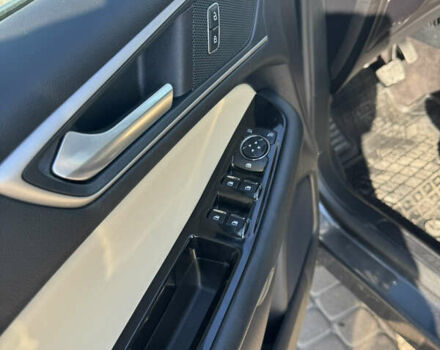 Серый Форд Эдж, объемом двигателя 2 л и пробегом 136 тыс. км за 18800 $, фото 9 на Automoto.ua