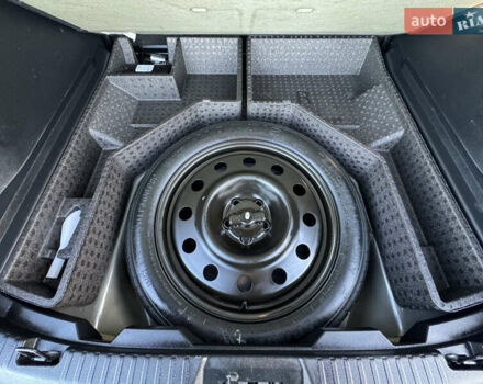 Сірий Форд Едж, об'ємом двигуна 2 л та пробігом 122 тис. км за 19500 $, фото 32 на Automoto.ua