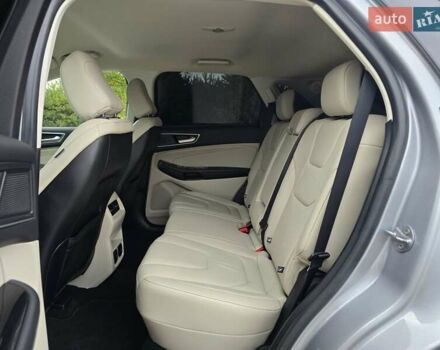 Сірий Форд Едж, об'ємом двигуна 2 л та пробігом 130 тис. км за 20999 $, фото 45 на Automoto.ua