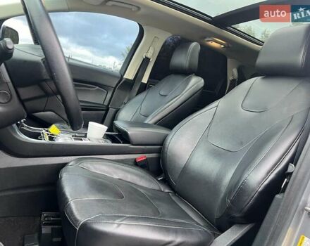 Серый Форд Эдж, объемом двигателя 2 л и пробегом 78 тыс. км за 16500 $, фото 12 на Automoto.ua