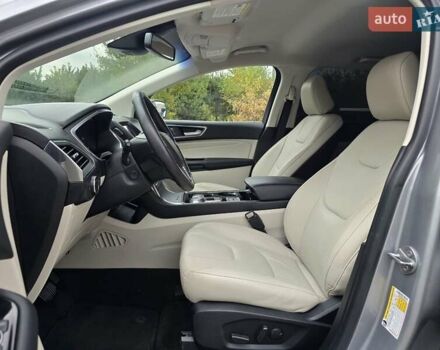 Сірий Форд Едж, об'ємом двигуна 2 л та пробігом 130 тис. км за 20999 $, фото 27 на Automoto.ua