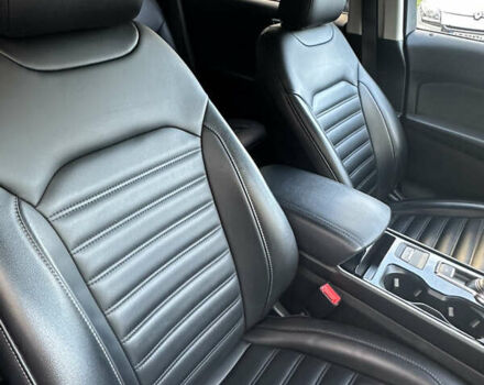 Серый Форд Эдж, объемом двигателя 2 л и пробегом 123 тыс. км за 17300 $, фото 39 на Automoto.ua