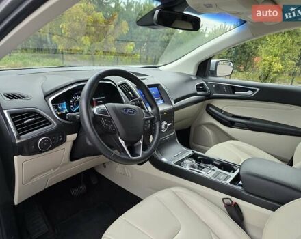Сірий Форд Едж, об'ємом двигуна 2 л та пробігом 130 тис. км за 20999 $, фото 26 на Automoto.ua