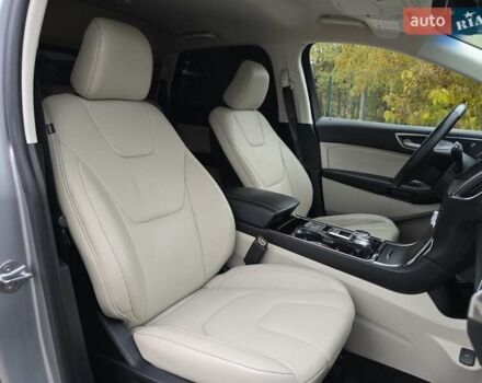 Сірий Форд Едж, об'ємом двигуна 2 л та пробігом 130 тис. км за 20999 $, фото 30 на Automoto.ua