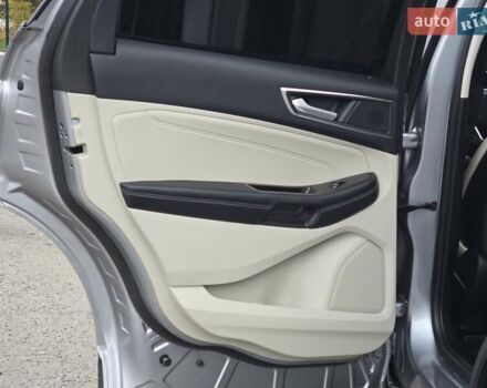 Сірий Форд Едж, об'ємом двигуна 2 л та пробігом 130 тис. км за 20999 $, фото 43 на Automoto.ua