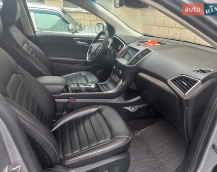 Серый Форд Эдж, объемом двигателя 2 л и пробегом 28 тыс. км за 21999 $, фото 10 на Automoto.ua