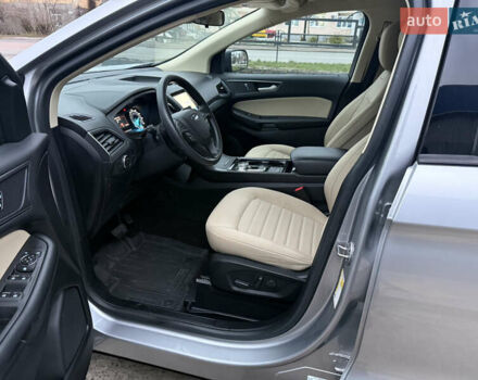 Сірий Форд Едж, об'ємом двигуна 2 л та пробігом 43 тис. км за 22499 $, фото 12 на Automoto.ua