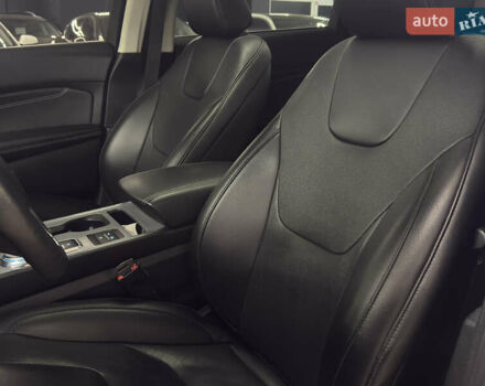 Серый Форд Эдж, объемом двигателя 2 л и пробегом 46 тыс. км за 23999 $, фото 13 на Automoto.ua