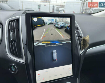 Серый Форд Эдж, объемом двигателя 2 л и пробегом 111 тыс. км за 22999 $, фото 23 на Automoto.ua