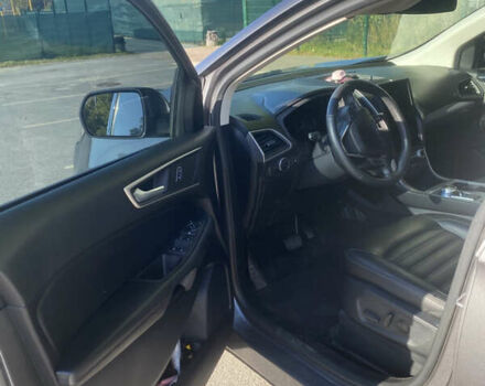 Сірий Форд Едж, об'ємом двигуна 2 л та пробігом 37 тис. км за 23500 $, фото 6 на Automoto.ua