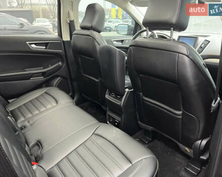 Сірий Форд Едж, об'ємом двигуна 2 л та пробігом 147 тис. км за 16700 $, фото 12 на Automoto.ua