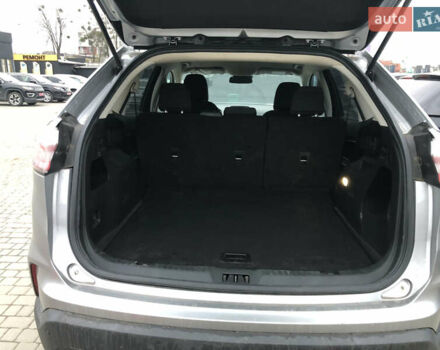 Сірий Форд Едж, об'ємом двигуна 2 л та пробігом 25 тис. км за 13900 $, фото 5 на Automoto.ua