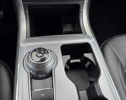 Серый Форд Эдж, объемом двигателя 2 л и пробегом 127 тыс. км за 19200 $, фото 25 на Automoto.ua