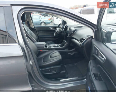 Сірий Форд Едж, об'ємом двигуна 2 л та пробігом 120 тис. км за 5500 $, фото 6 на Automoto.ua