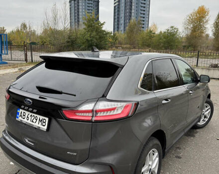 Серый Форд Эдж, объемом двигателя 2 л и пробегом 127 тыс. км за 19200 $, фото 4 на Automoto.ua