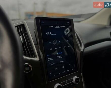 Серый Форд Эдж, объемом двигателя 2 л и пробегом 132 тыс. км за 21000 $, фото 11 на Automoto.ua