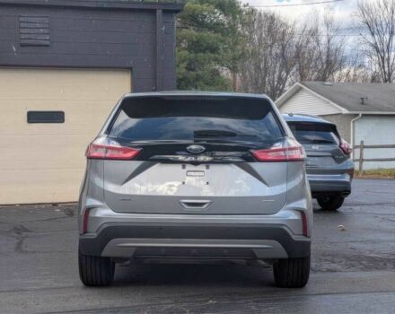 Сірий Форд Едж, об'ємом двигуна 2 л та пробігом 24 тис. км за 14500 $, фото 4 на Automoto.ua