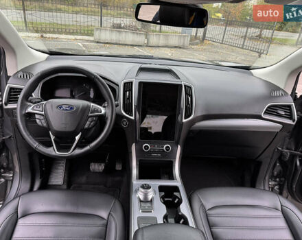 Серый Форд Эдж, объемом двигателя 2 л и пробегом 127 тыс. км за 19200 $, фото 22 на Automoto.ua