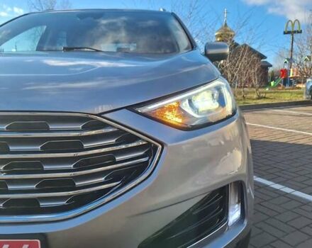 Сірий Форд Едж, об'ємом двигуна 2 л та пробігом 110 тис. км за 17499 $, фото 2 на Automoto.ua