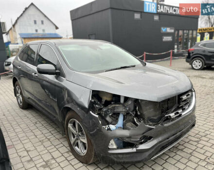 Сірий Форд Едж, об'ємом двигуна 2 л та пробігом 147 тис. км за 16700 $, фото 6 на Automoto.ua