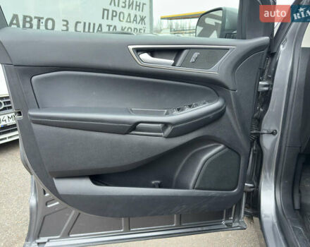 Серый Форд Эдж, объемом двигателя 2 л и пробегом 111 тыс. км за 22999 $, фото 16 на Automoto.ua