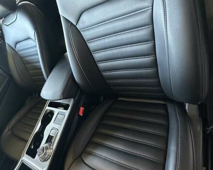 Серый Форд Эдж, объемом двигателя 2 л и пробегом 111 тыс. км за 22300 $, фото 23 на Automoto.ua