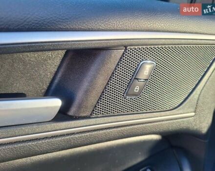 Сірий Форд Едж, об'ємом двигуна 2 л та пробігом 110 тис. км за 17499 $, фото 36 на Automoto.ua