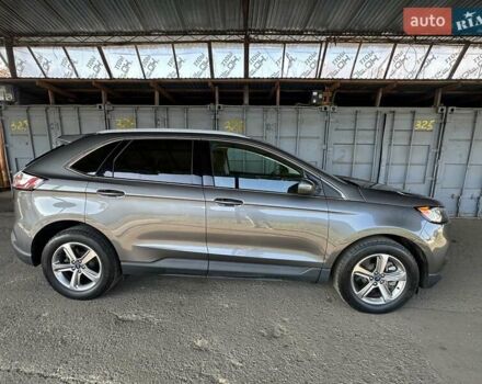 Серый Форд Эдж, объемом двигателя 2 л и пробегом 111 тыс. км за 22300 $, фото 5 на Automoto.ua