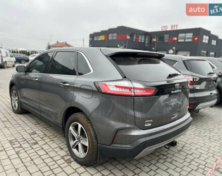 Сірий Форд Едж, об'ємом двигуна 2 л та пробігом 147 тис. км за 16700 $, фото 3 на Automoto.ua