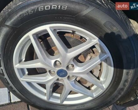 Сірий Форд Едж, об'ємом двигуна 2 л та пробігом 110 тис. км за 17499 $, фото 18 на Automoto.ua