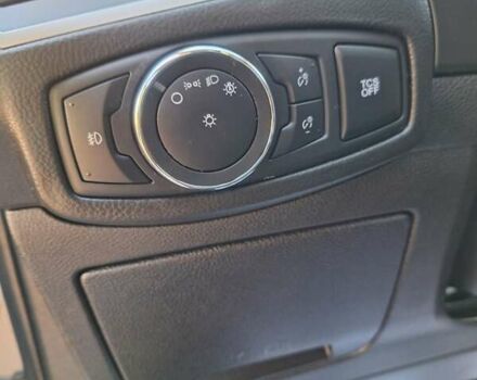 Сірий Форд Едж, об'ємом двигуна 2 л та пробігом 110 тис. км за 17499 $, фото 49 на Automoto.ua