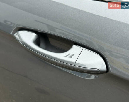 Серый Форд Эдж, объемом двигателя 2 л и пробегом 111 тыс. км за 22999 $, фото 12 на Automoto.ua