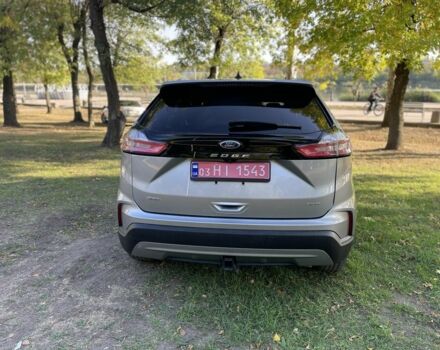 Серый Форд Эдж, объемом двигателя 2 л и пробегом 140 тыс. км за 22500 $, фото 4 на Automoto.ua