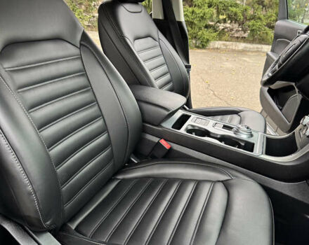 Серый Форд Эдж, объемом двигателя 2 л и пробегом 127 тыс. км за 19200 $, фото 17 на Automoto.ua