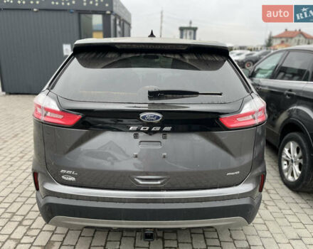 Сірий Форд Едж, об'ємом двигуна 2 л та пробігом 147 тис. км за 16700 $, фото 4 на Automoto.ua