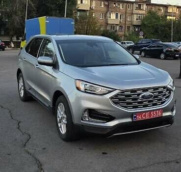 Сірий Форд Едж, об'ємом двигуна 2 л та пробігом 126 тис. км за 17999 $, фото 3 на Automoto.ua