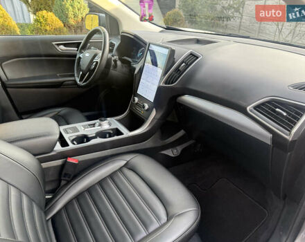 Серый Форд Эдж, объемом двигателя 2 л и пробегом 27 тыс. км за 20000 $, фото 6 на Automoto.ua