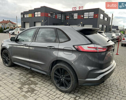 Сірий Форд Едж, об'ємом двигуна 2 л та пробігом 149 тис. км за 18700 $, фото 2 на Automoto.ua