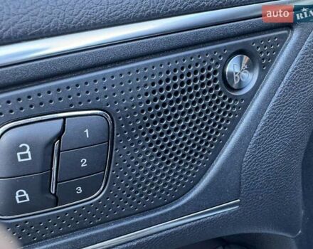 Серый Форд Эдж, объемом двигателя 2 л и пробегом 118 тыс. км за 22500 $, фото 39 на Automoto.ua