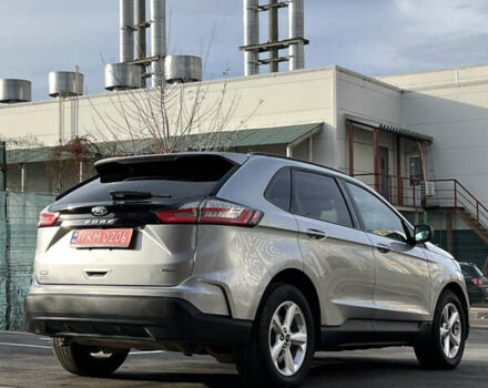 Серый Форд Эдж, объемом двигателя 2 л и пробегом 125 тыс. км за 17850 $, фото 4 на Automoto.ua