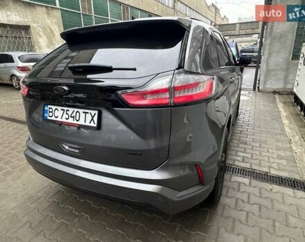 Сірий Форд Едж, об'ємом двигуна 2 л та пробігом 62 тис. км за 22800 $, фото 4 на Automoto.ua
