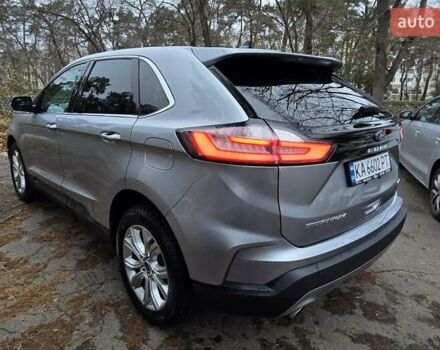 Серый Форд Эдж, объемом двигателя 2 л и пробегом 132 тыс. км за 22950 $, фото 3 на Automoto.ua