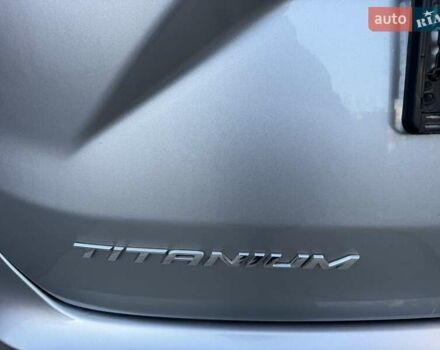 Серый Форд Эдж, объемом двигателя 2 л и пробегом 118 тыс. км за 22500 $, фото 4 на Automoto.ua