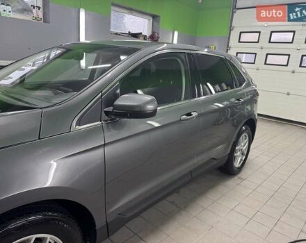 Сірий Форд Едж, об'ємом двигуна 2 л та пробігом 83 тис. км за 21700 $, фото 4 на Automoto.ua