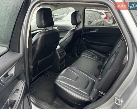 Сірий Форд Едж, об'ємом двигуна 2 л та пробігом 123 тис. км за 18900 $, фото 9 на Automoto.ua