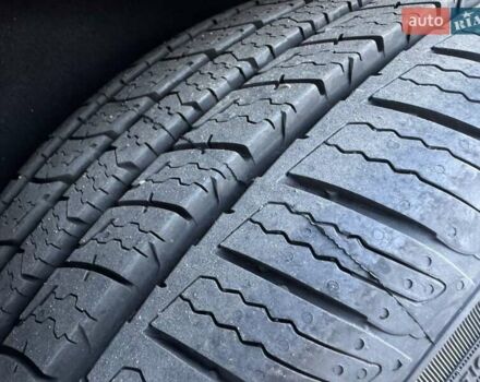 Серый Форд Эдж, объемом двигателя 2 л и пробегом 118 тыс. км за 22500 $, фото 32 на Automoto.ua