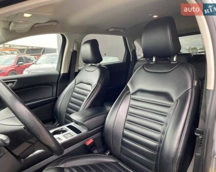 Серый Форд Эдж, объемом двигателя 2 л и пробегом 160 тыс. км за 19400 $, фото 18 на Automoto.ua